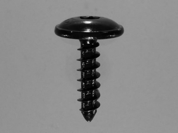 Škoda, Volkswagen torx šraf za fiksiranje podkrila